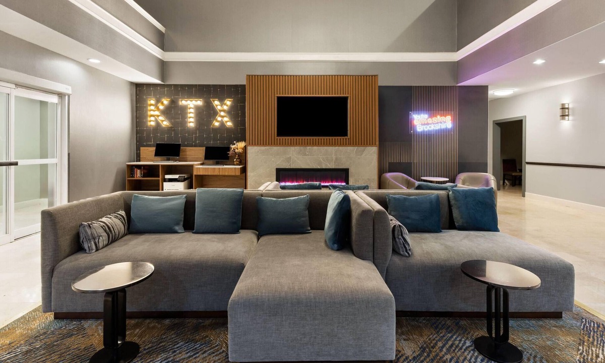 Brookshire Hotel | La Quinta Inn & Suites by Wyndham-Brookshire-West Katy