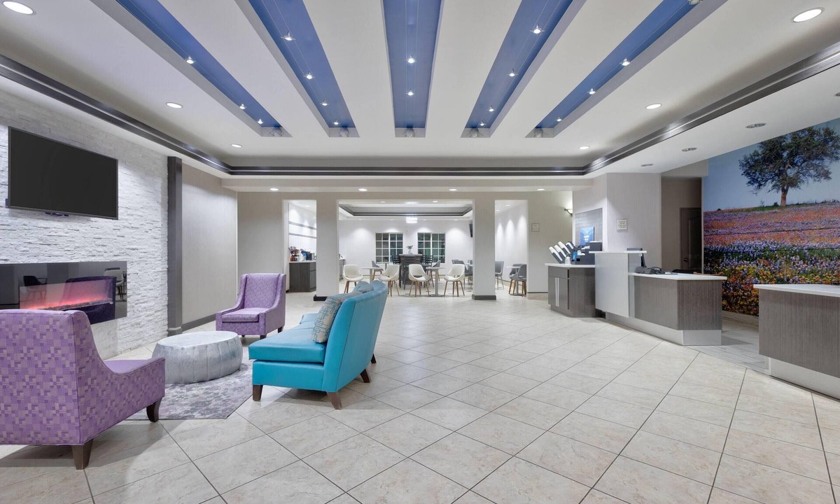 Fairfield Hotel | La Quinta Inn & Suites by Wyndham Fairfield TX