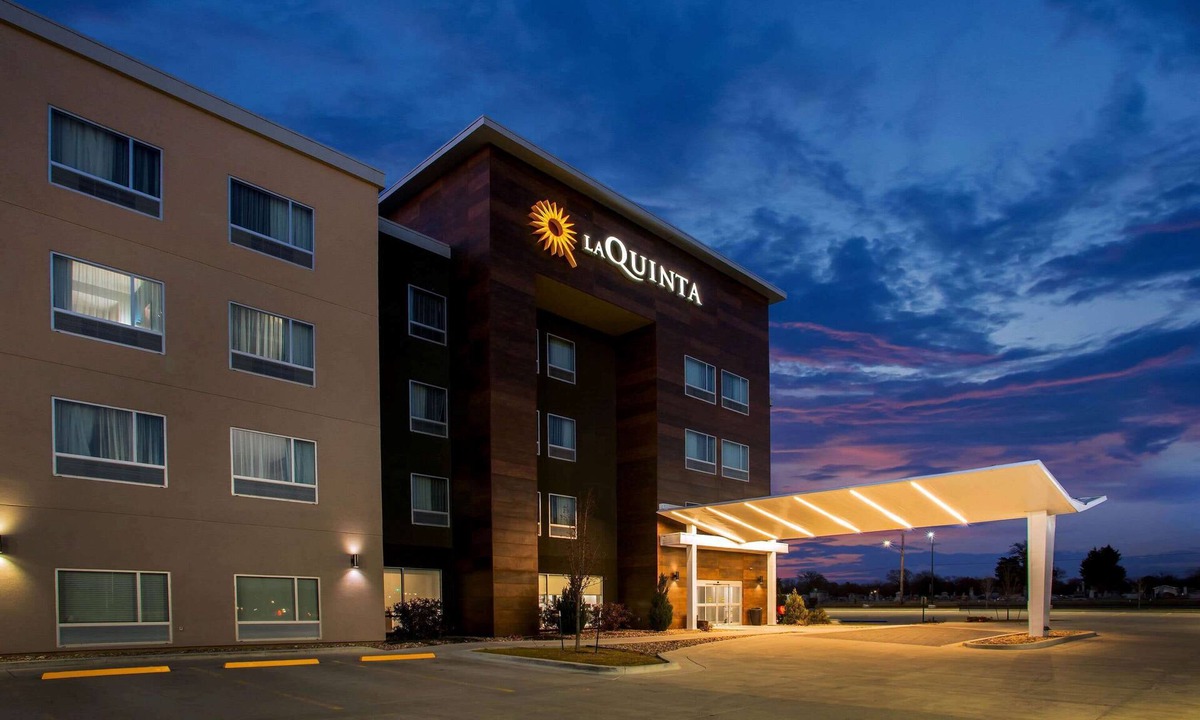 Pittsburg Hotel | La Quinta Inn & Suites by Wyndham Pittsburg