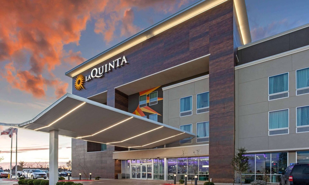 Lubbock Hotel | La Quinta Inn & Suites by Wyndham Lubbock South
