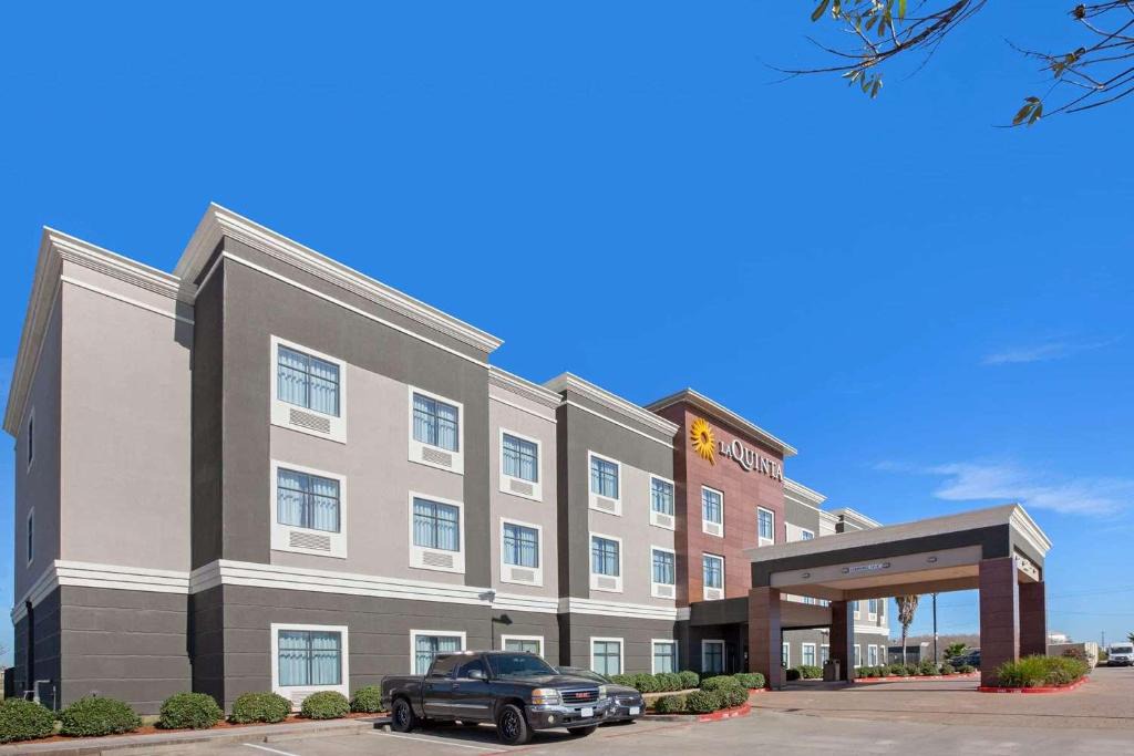 Pasadena Hotel | La Quinta Inn & Suites By Wyndham Houston Pasadena North