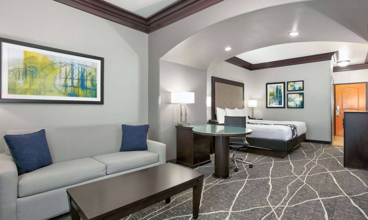 Bryant Hotel | La Quinta Inn & Suites by Wyndham Little Rock - Bryant