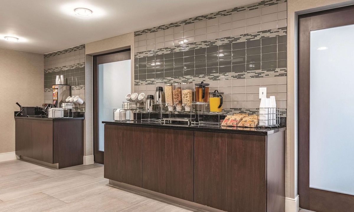 Portland Hotel | La Quinta Inn & Suites by Wyndham Portland DT/Maine Med