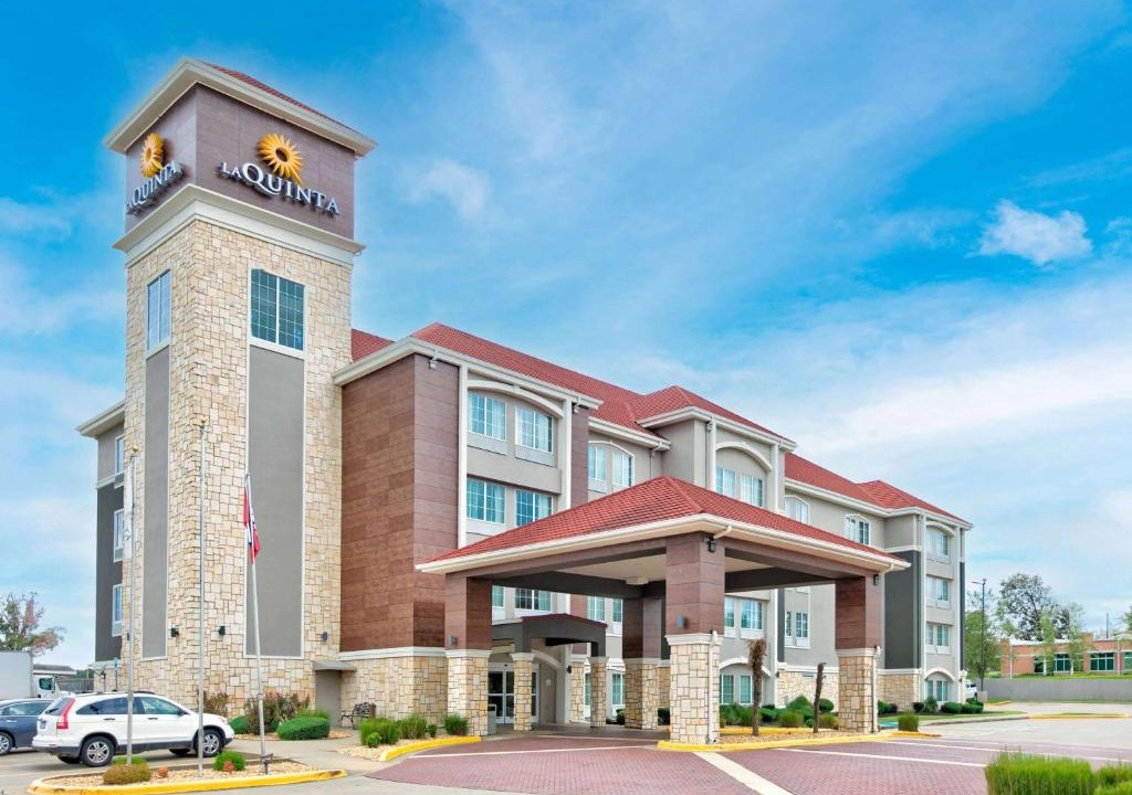 Bryant Hotel | La Quinta Inn & Suites by Wyndham Little Rock - Bryant