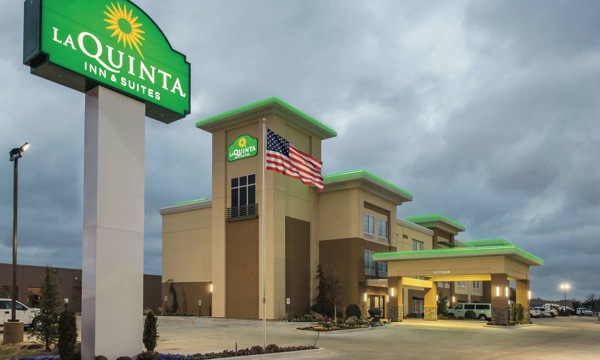Enid Hotel | La Quinta Inn & Suites by Wyndham Enid