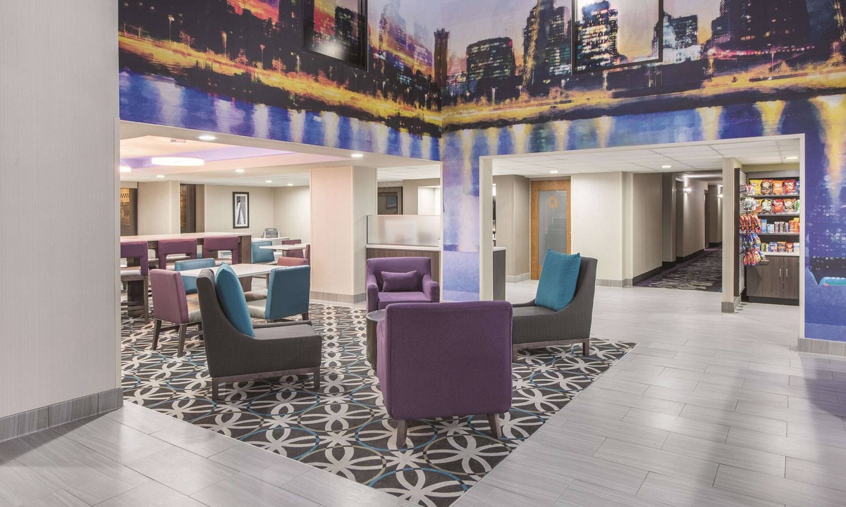 Festus Hotel | La Quinta Inn & Suites by Wyndham Festus - St. Louis South