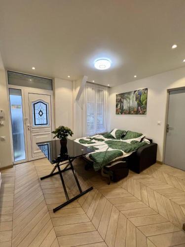 5th Arrondissement Apartment | La Résidence Panthéonique
