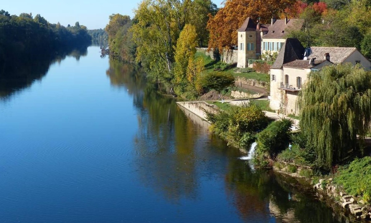 Mouleydier Bed & Breakfast | La Rebière d'Or