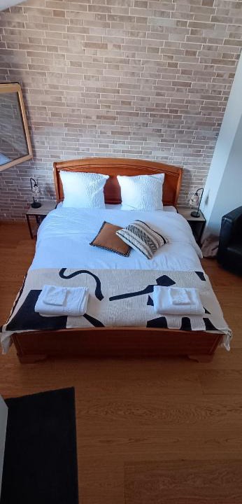 Vernamiege Bed & Breakfast | La Reine-des-prés - Chez Myriam Miam Miam