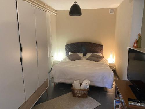 Ars-sur-Formans Apartment | La rencontre