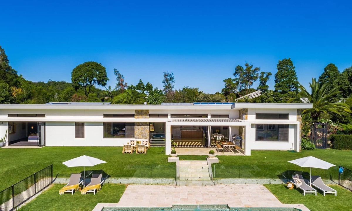 Broken Head House | La Reserve - Broken Head retreat with pool