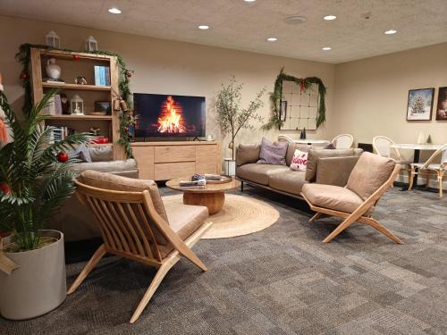 Northwest Bellevue Hotel | La Residence Suite Hotel