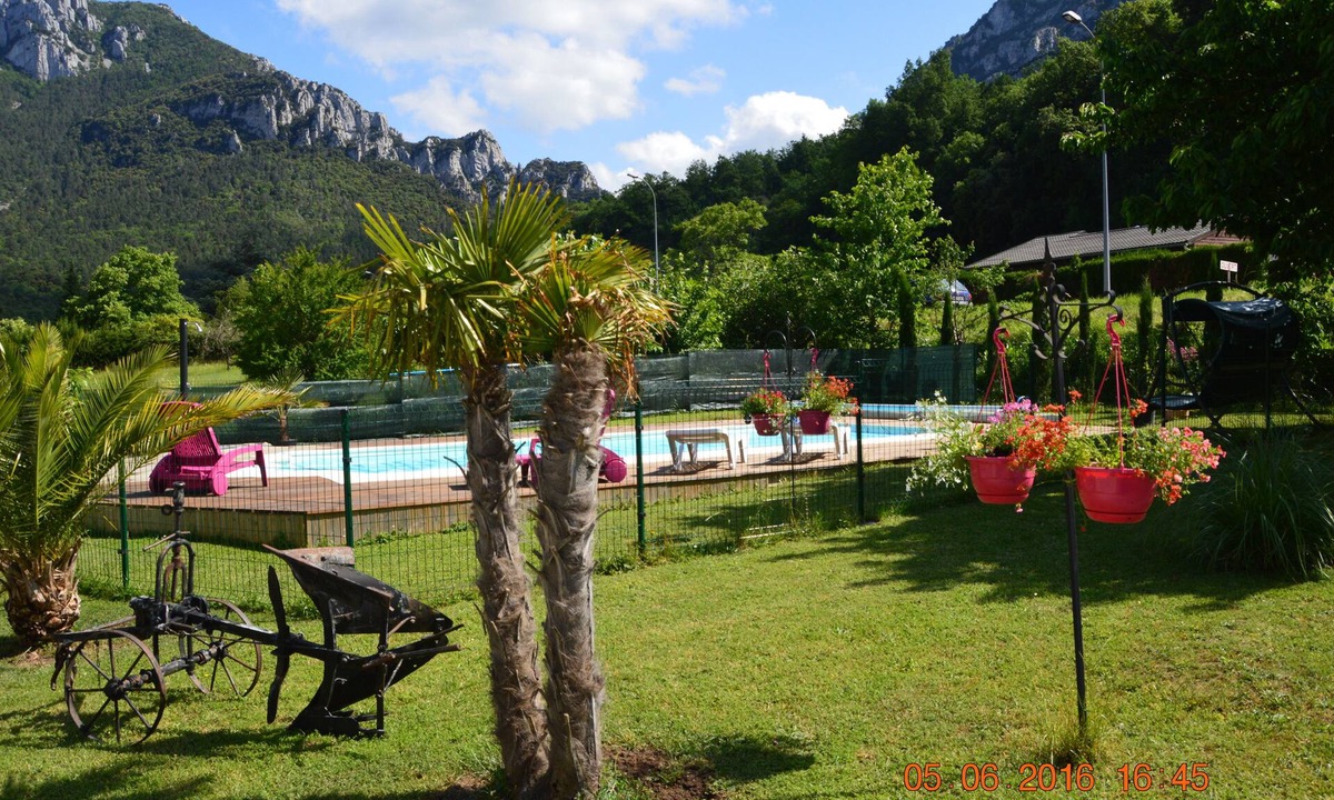 Belvianes-et-Cavirac Bed & Breakfast | La Riviere Lune Chambre D'Hote