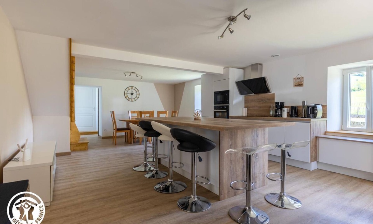 Perpezat House | La Roche Malvialle - PERPEZAT