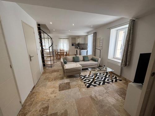 Saint-Martin-d'Ordon House | La Rosace