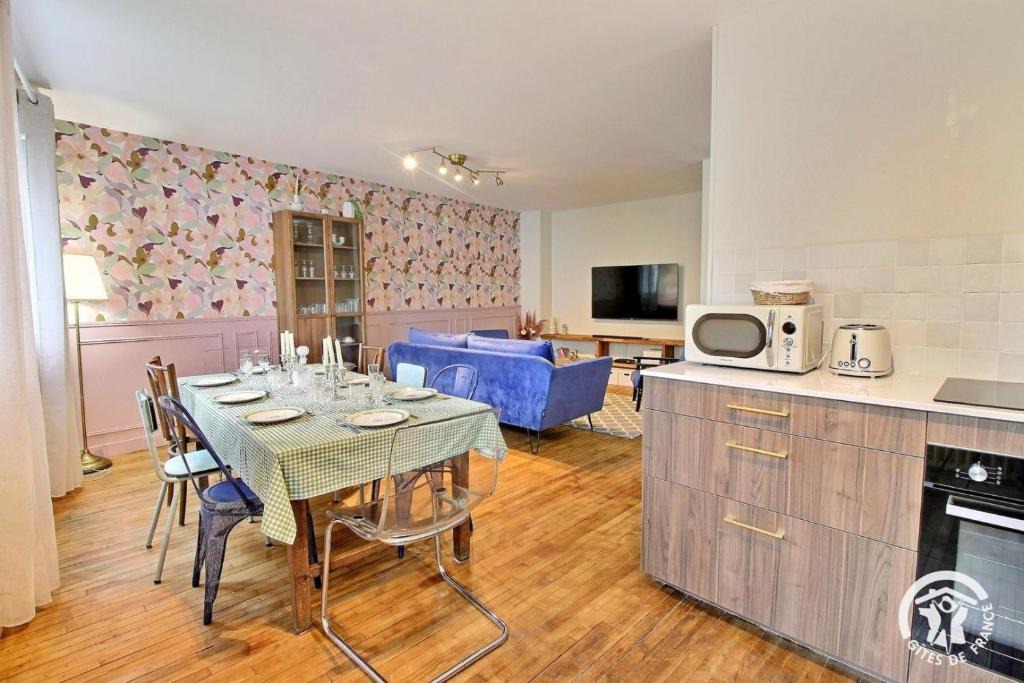 Pontivy House | La rose des vents