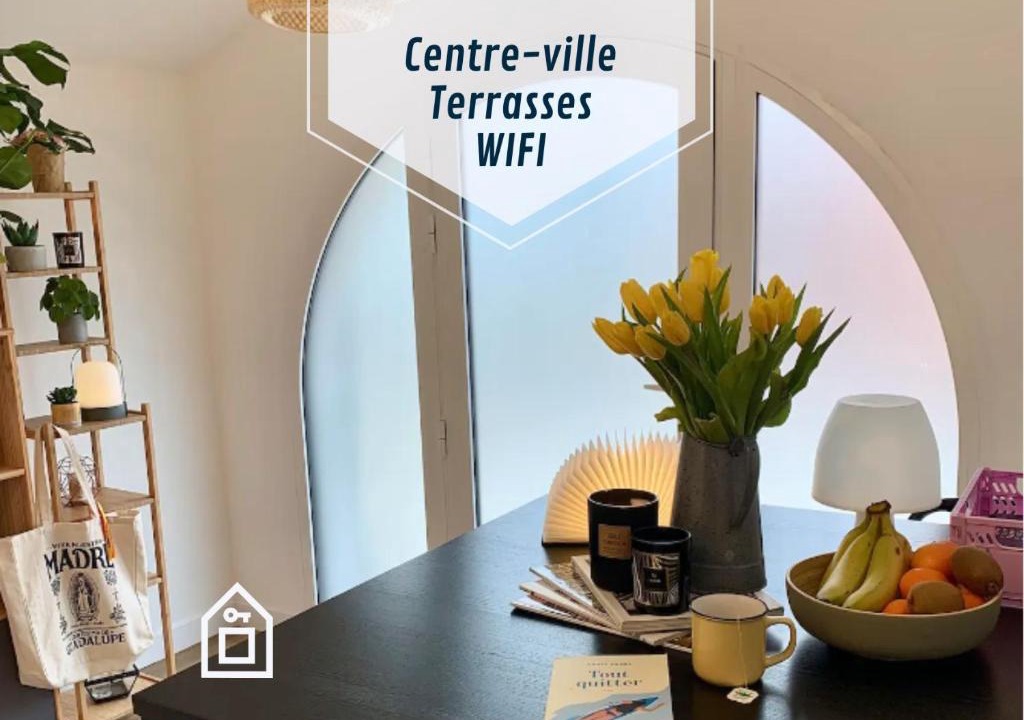 Parentis-en-Born Apartment | La Rose Trémière