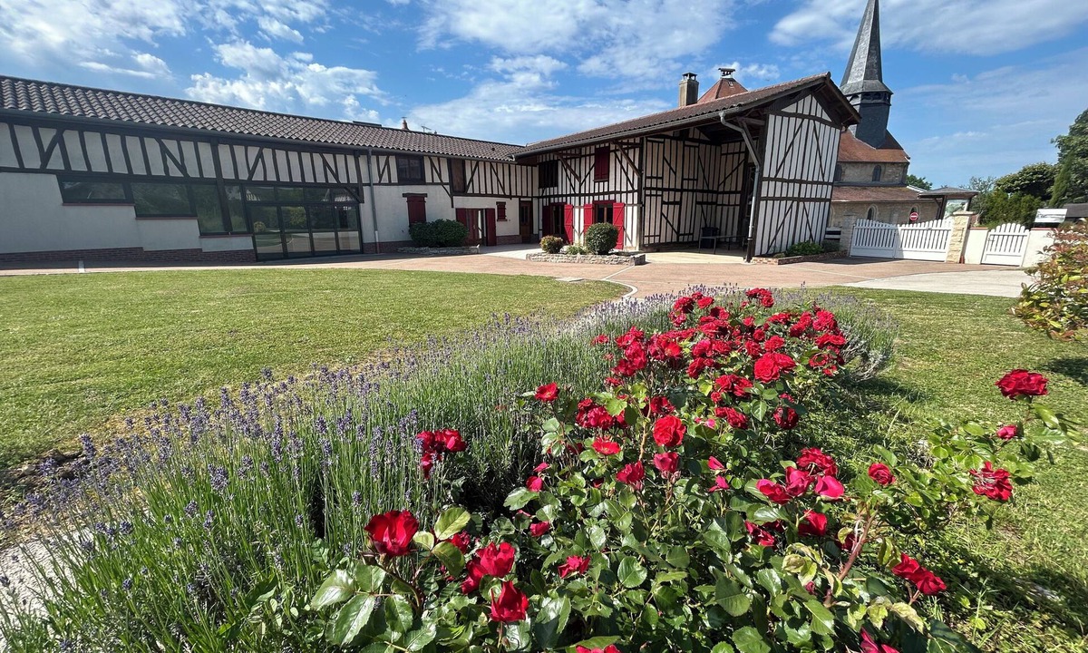 Giffaumont-Champaubert House | La Roselière du Der