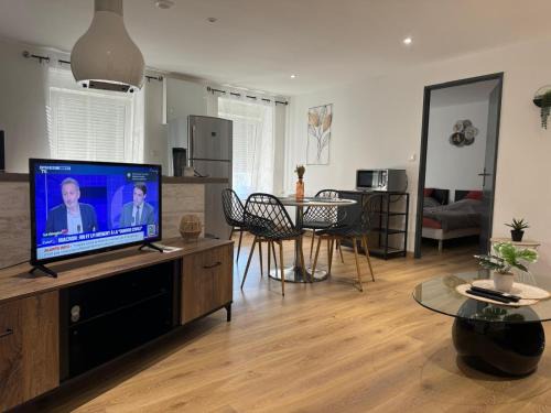 Epinal House | La Roseraie