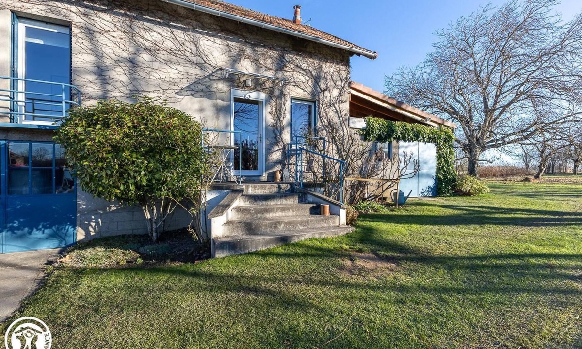 Genouillac House | LA Roseraie - Saint-angel