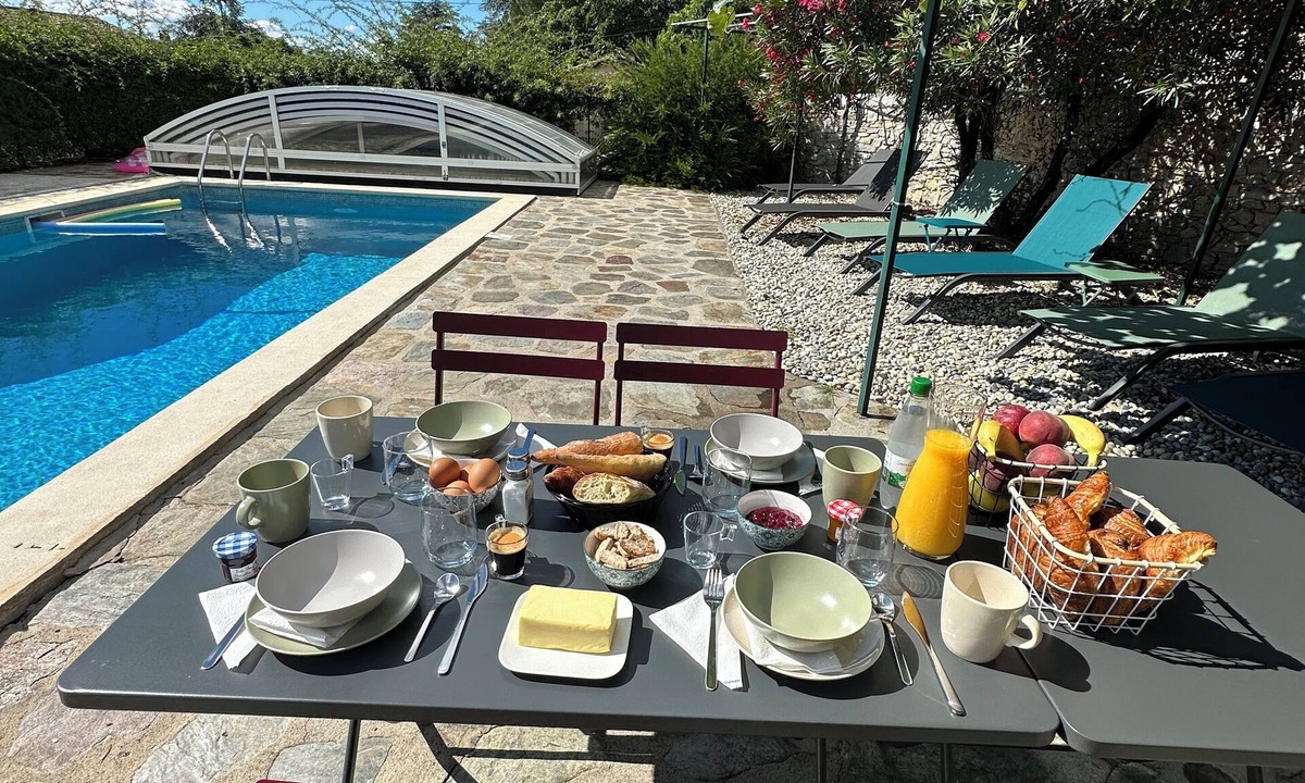 Aubenas House | La Rougette