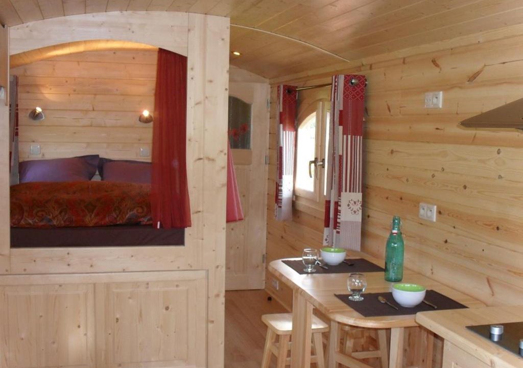 Palogneux Bed & Breakfast | La roulotte à la ferme