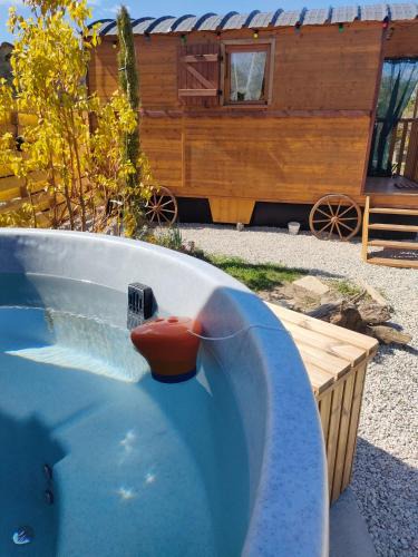 Saintes Agglomeration Other | La roulotte D'elfes