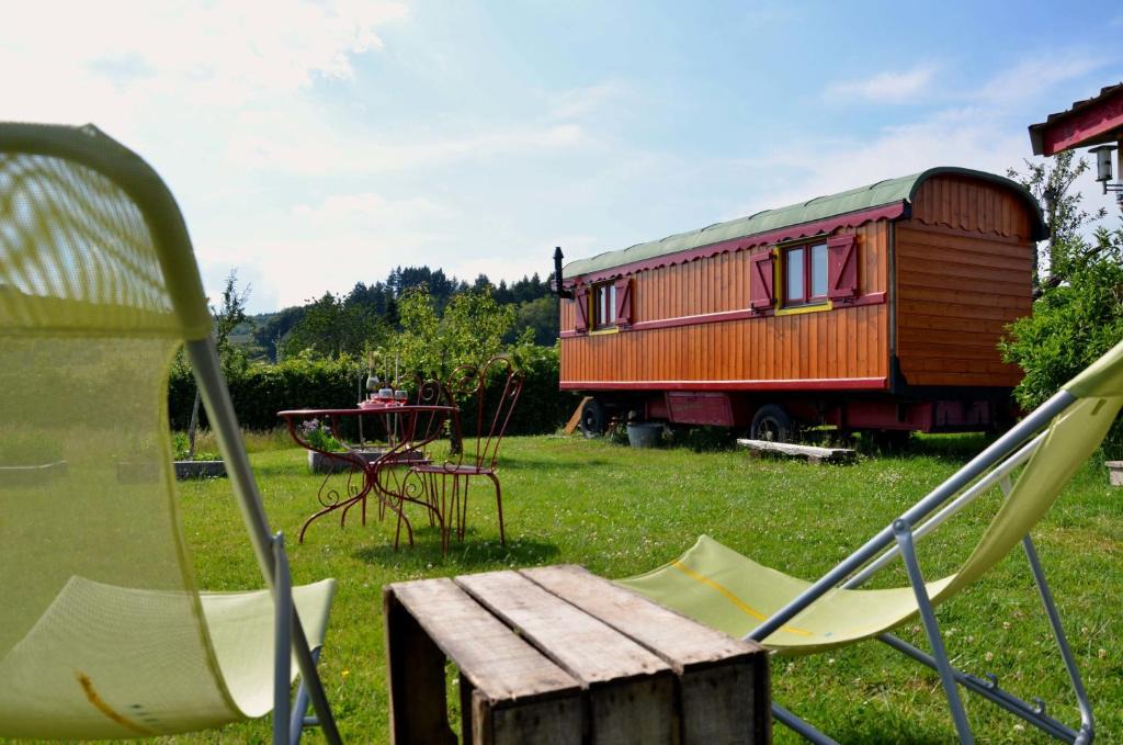 Dompierre-les-Ormes House | La Roulotte de la Fay