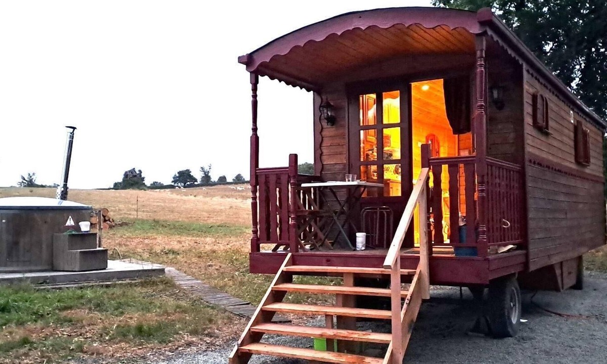 Bourbon-Lancy Other | La Roulotte de Serre