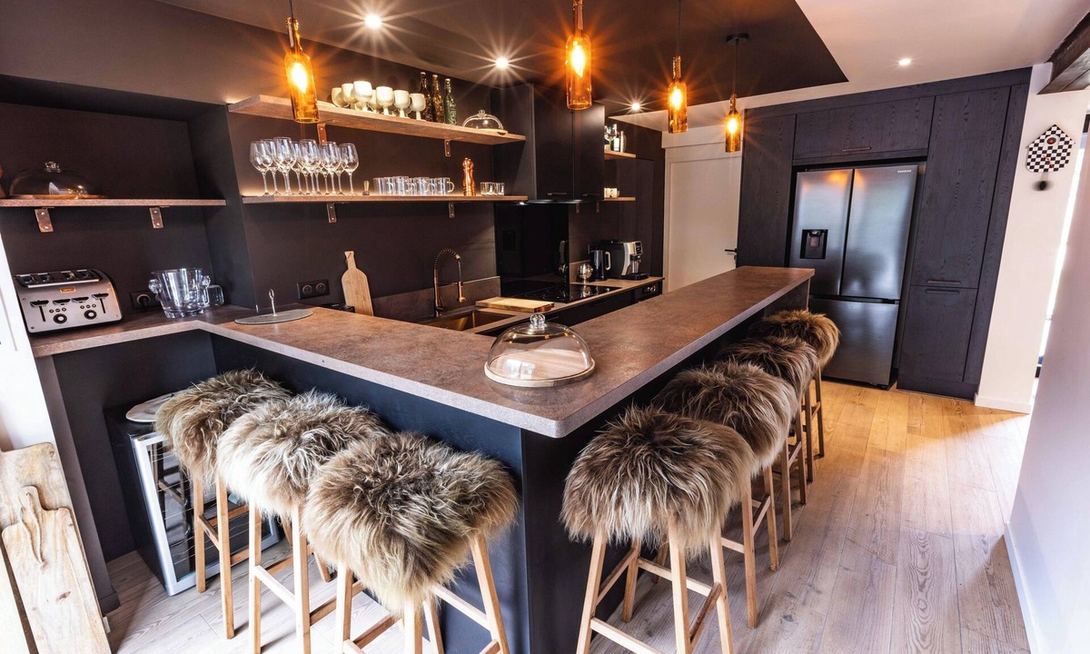 Saint-Lary-Soulan House | La Sainthilarienne, le Coeur de Village