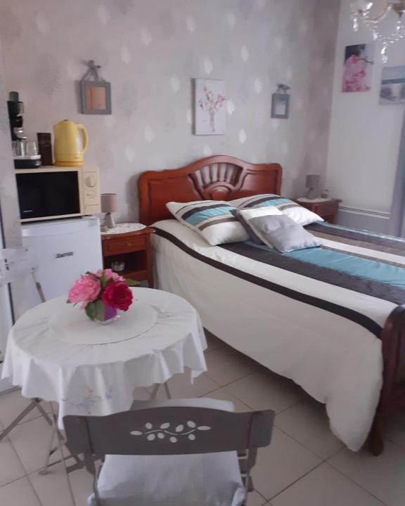 Etaules Bed & Breakfast | La salamandre, Chambre d'hôtes