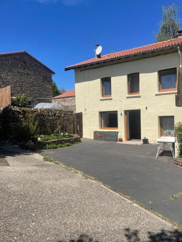 Valprivas House | La Salamandre