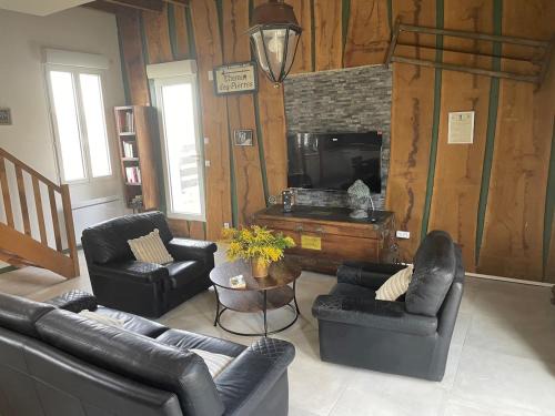 Cossaye House | La scierie Massonat