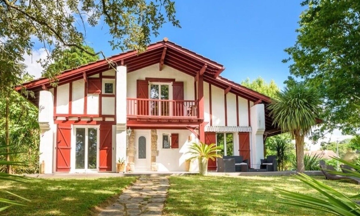 Saint-Pee-sur-Nivelle House | La Senpere, maison avec sauna - Entre Océan, Lac & Montagnes