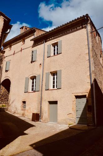Viens House | La Serre