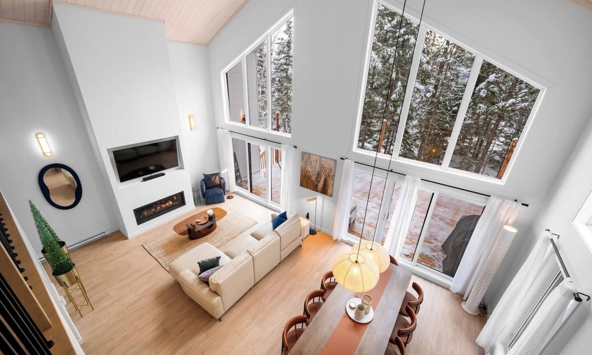 Shannon Villa | La Skandinav-4BR + AC + WiFi + FP + Hot Tub+Sauna