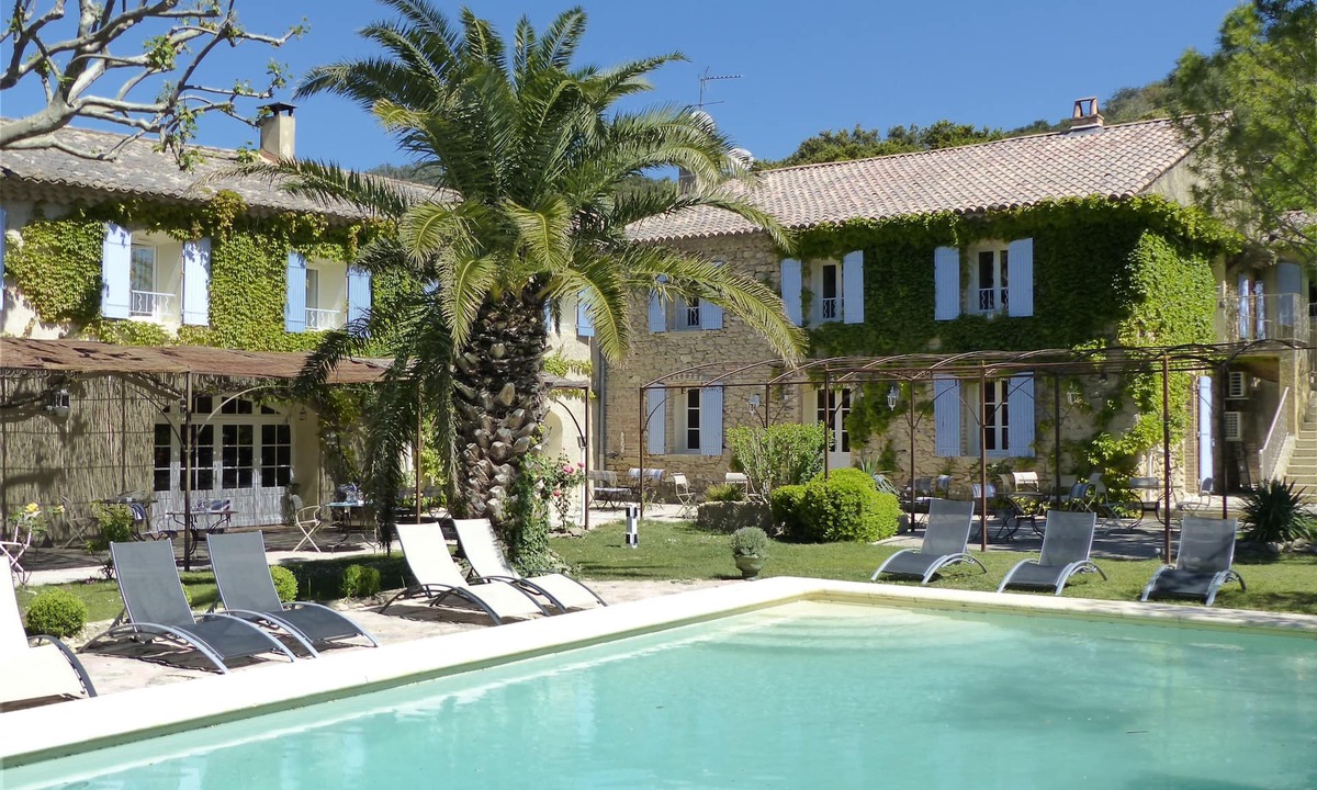 Chateauneuf-du-Pape Hotel | La Sommellerie