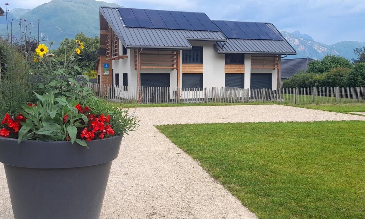 Villard-d'Hery House | LA Source - Villard D'hery