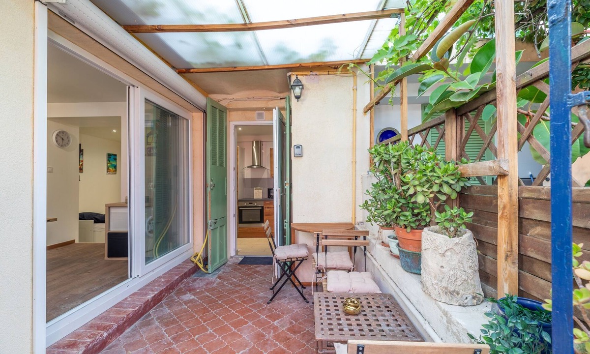 Prado - Republique Apartment | La Succulente - T1 bis climatisé proche plage