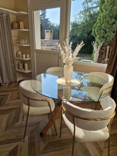 Hure House | La Suite 1828