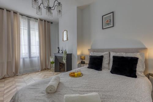 Montereau-Fault-Yonne Apartment | La suite impériale