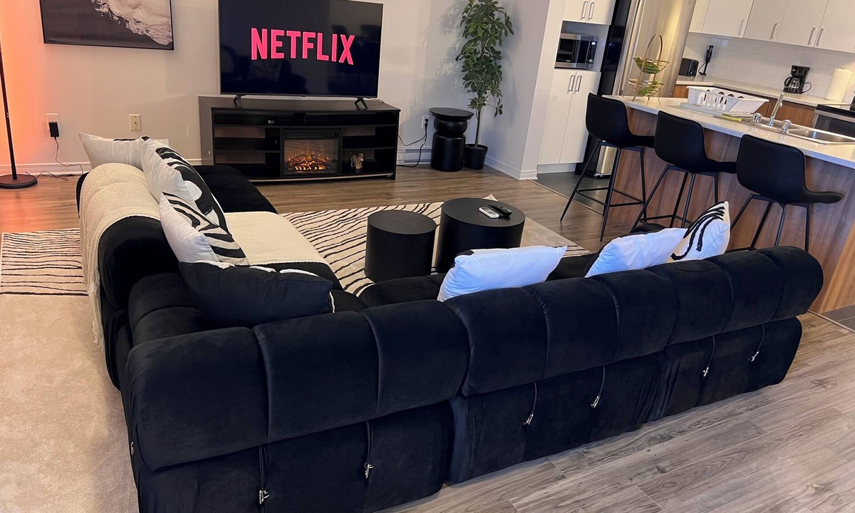 Plateau Apartment | La Suite Tapis Noire, 15mn to downtown Ottawa