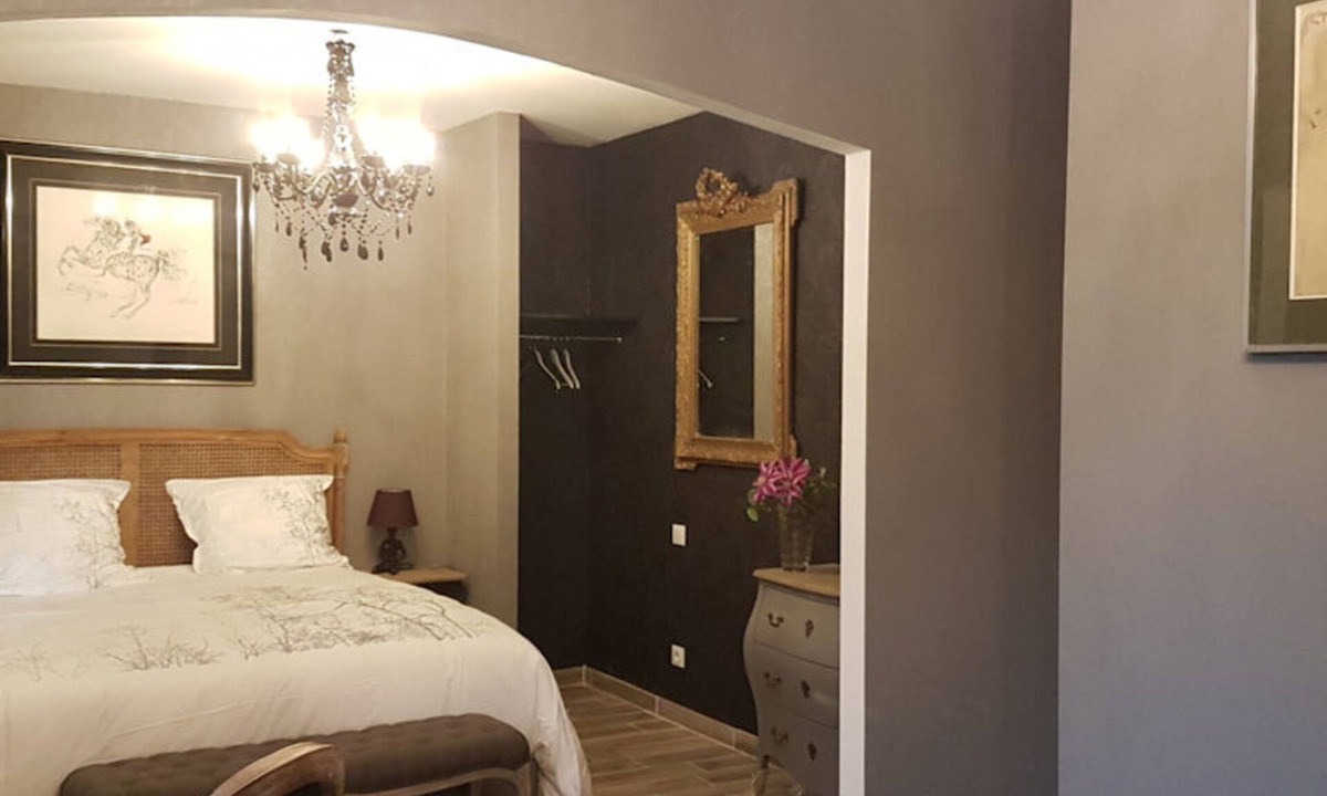 Lussas-et-Nontronneau Bed & Breakfast | La Table de Pierre