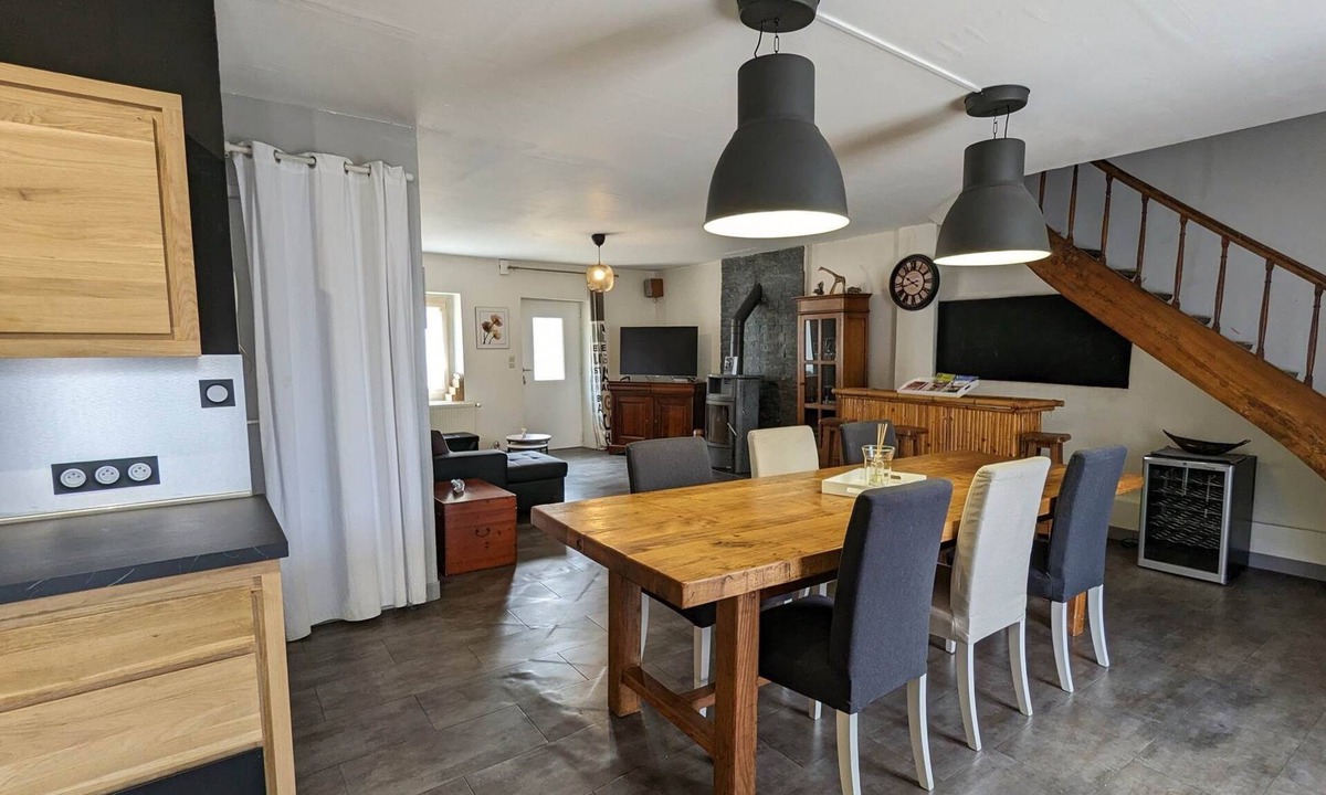 Messas Apartment | La Talonnière, Maison de Village Avec Terrasse