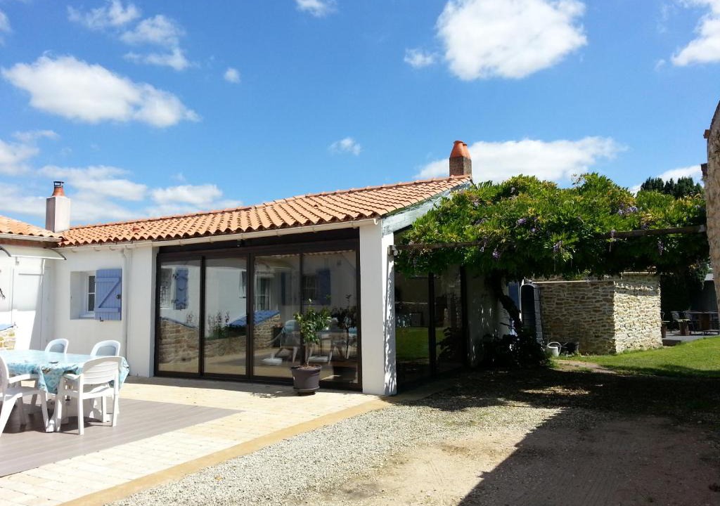 Le Bernard House | La Tarrière
