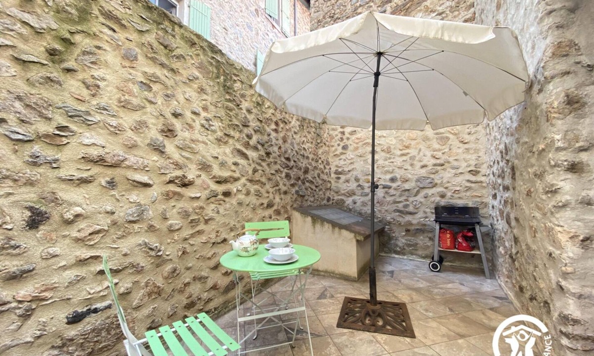 Villefranche-de-Conflent House | La Terrasse des remparts