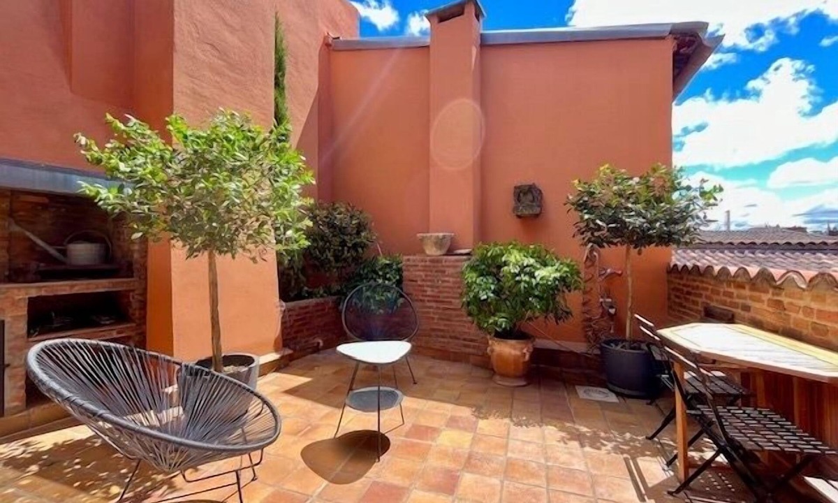 Saint-Etienne Apartment | La Terrasse Croix Baragnon