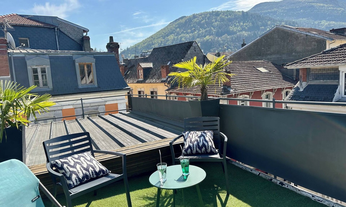 Lourdes Apartment | 💙 La Terrasse de Bernadette, air-conditioned, downtown and rooftop panoramic view