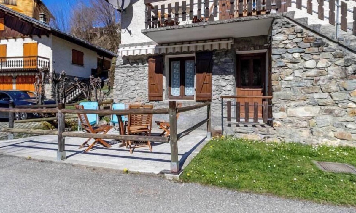 Areches House | LA Terrasse DU Moulin
