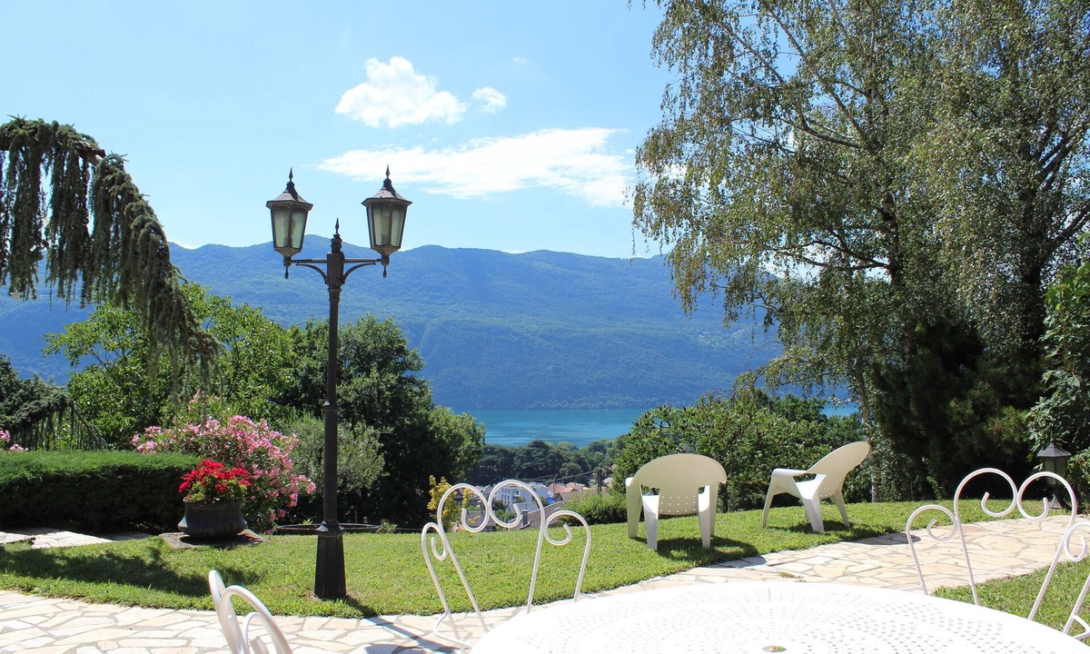 Brison-Saint-Innocent House | La Terrasse du Lac